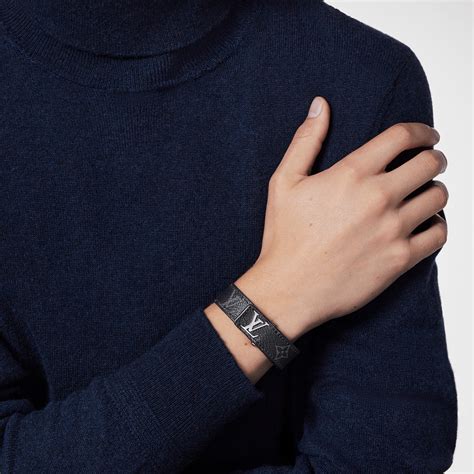 louis vuitton bracelet on wrist